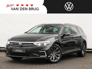 Volkswagen Passat 1.4 TSI PHEV GTE Highline 218 pk DSG | Trekhaak | Keyless | Digitale cockpit | Stoelverwarming | Matrix Led | Camera | DCC