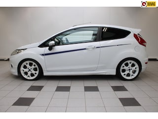 Ford Fiesta 1.6 Metal - 135PK, Parkeensensor, Stoelverwarming en Climate Control