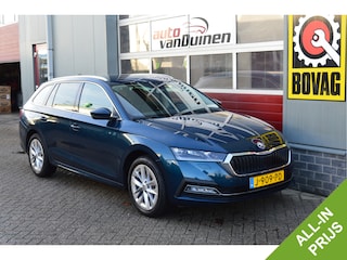 Skoda Octavia Combi 1.5 TSI First Edition O.a: Trekhaak, Stoelverw, PDC, Carplay, Navi, Clima, Rijklaar, Etc. All-in prijs!