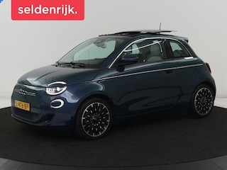 Fiat 500 La Prima 42 kWh | Schuifdak | Leder | Adaptive cruise | Stoelverwarming | Camera | Carplay | Navigatie | Full LED | Keyless | Parkeerhulp | Dodehoek detectie | Climate control