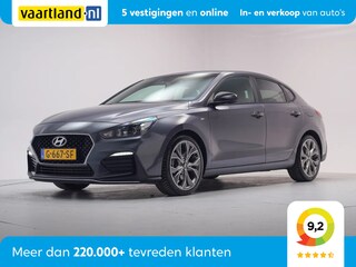 Hyundai i30 Fastback 1.5 T-GDI 140pk N Line [ Navi Camera Sportstoelen ]