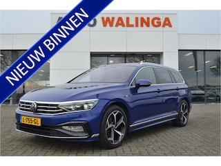 Volkswagen Passat Variant 1.5 TSI 2X R-Line Pano | Vol Leer | Camera | Carplay Stoelmassage | Elekt verst. | Trekhaak