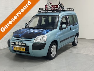 Citroën Berlingo 1.6i Multispace Petit Paradis AIRCO /CAMERA /CRUISE /TREKHAAK Dist.riem bij 188113 km vervangen!!!!