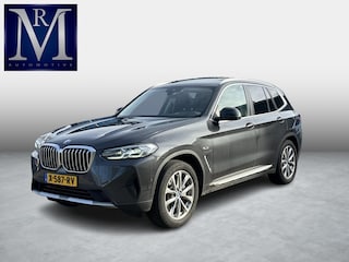 BMW X3 xDrive30e Business Edition Plus | PANO DAK | LASER LED | ELEK. TREKHAAK | DODEHOEK DEDECTRIE | HEADUP | STOEL VERWARMING | ELEK. ACHTERKLEP |