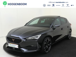 Cupra Leon 1.4 e-Hybrid VZ Copper Edition | Panoramadak | Adaptieve demping systeem | 3-zone airco | Adaptieve cruise control | Lederen bekleding | Stoel- en stuurwielverwarming | CarPlay |