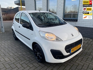 Peugeot 107 1.0 Blue Lease / Airco / Elektrische ramen / Centrale vergrendeling op afstand
