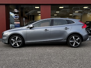Volvo V40 2.0 T4 Business Sport | Automaat | Nav | CarPlay | Trekhaak