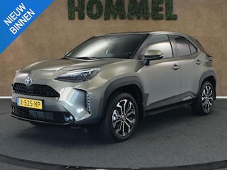 Toyota Yaris Cross 1.5 Hybrid Dynamic - VASTE TREKHAAK - TREKGEWICHT 750 KG - NAVIGATIE - STOELVERWARMING - STUURVERWARMING - VOORRUITVERWARMING - 4 X ELEKTRISCHE RAMEN - 17 INCH LICHT METALEN VELGEN - TELEFOONLADER - KEYLESS ENTRY/ START