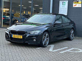 BMW 320i M Sport Edition/1STE EIG/PANO-DAK/CAMERA/LEDER/NAVI/NETTE STAAT!!
