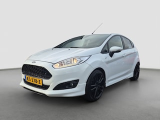 Ford Fiesta 1.0 EcoBoost ST Line Voorruitverwarming | Parkeersensoren | Full map navigatie | 17 inch lmv | Cruise control |