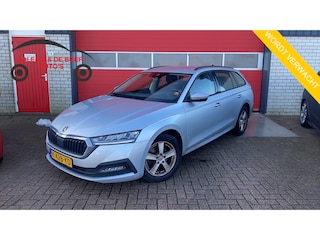 Skoda Octavia Combi 1.0 TSI Business Edition TREKHAAK / FULL LED / NAVI / CLIMA / PDC / BLUETOOTH / CRUISE / DAB+ / CARPLAY / NL-AUTO