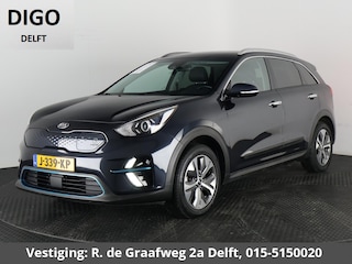 Kia Niro EV e-Niro DynamicLine 64 kWh | SOH 100% ACCU | 450 km actieradius | Stuur-/Stoelverwarming | Navigatie | Camera | Half Leder |