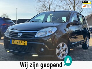 Dacia Sandero 1.2 Lauréate AIRCO EL.RAMEN STUURBEKR. APK 01-2027 BOEKJES