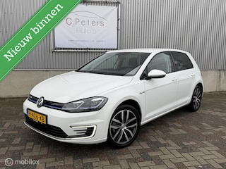 Volkswagen Golf 136pk E-DITION 36kWh 2020 / Virtual Cockpit / Camera / Carplay / Adaptive cruise / NAP