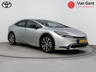 Toyota Prius 2.0 Plug-in Executive | Navigatie | Stoel-/stuurverwarming |  19 inch | Dodehoek detectie | Digitale binnenspiegel | Keyless