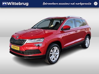 Skoda Karoq 1.5 TSI 150pk DSG ACT Business Edition Plus / Zwenkbare trekhaak / Navigatie / Camera / 17'' LMV