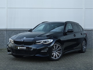 BMW 3-serie Touring 320i M Sport High Ex. Laser / HiFi / Leder / Camera /