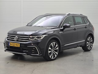 Volkswagen Tiguan 1.5 TSI R-Line | 20'' lmv | Executive pakket | Keyless |*