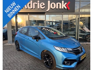 Honda Jazz 1.5 i-VTEC Dynamic AUTOMAAT | TREKHAAK | 1e EIGENAAR | NED. AUTO | LAGE KM STAND 42644km | NAVIGATIE | STOEL VERWARMING | AIRCO |