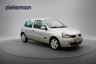 Renault Clio 1.4 16V Authentique Comfort - Airco, Trekhaak, APK dec '26