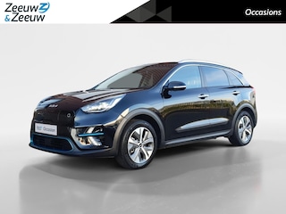 Kia Niro EV e-Niro DynamicPlusLine 64 kWh | Stoel en stuurverwarming | Schuifdak | Navigatie | Camera | Parkeersensoren voor en achter | Adaptieve cruise control |