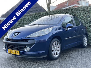 Peugeot 207 1.4-16V XS
