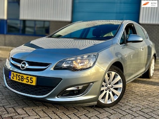 Opel Astra 1.4 Turbo Cosmo * TREKHAAK *