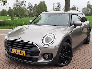 Mini Cooper Clubman 1.5 136pk Airco Cruise-control Navigatie Bluetooth