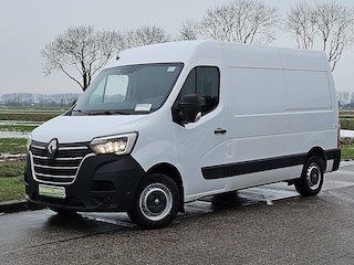 Renault Master T35 2.3 dCi 135 L2H2 airco, navi, pdc, trekhaak
