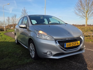 Peugeot 208 1.2 VTi 82PK 5D (104g) Blue Lease