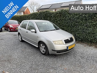 Skoda Fabia 1.4 Comfort | Elekt. Ramen | LMV | Trekhaak | Radio / CD | Nieuwe APK!