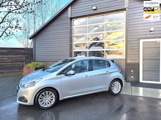 Peugeot 208 1.2 PureTech Blue Lease Allure Full-Map Navigatie, Apple-Carplay, Cruise-Control, Climate-Control, LM-Velgen.