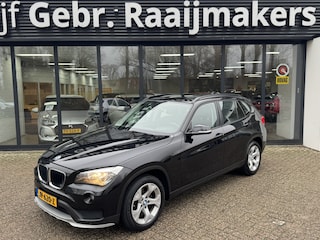 BMW X1 xDrive20i Business*Navigatie*Panorama*
