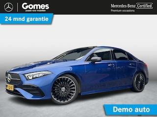 Mercedes-Benz A-klasse Limousine 180 Star Edition AMG | Bruin Interieur | Night Pakket | Panoramadak | MULTIBEAM LED Koplampen | Apple CarPlay | Android Auto | Sierdelen Lindehout Zwart | Sfeerverlichting | Stoelverwarming | Achteruitrijcamera