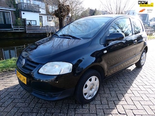 Volkswagen Fox 1.4i 75pk 4-Cilinder Stuurbekr. Voordelig rijden