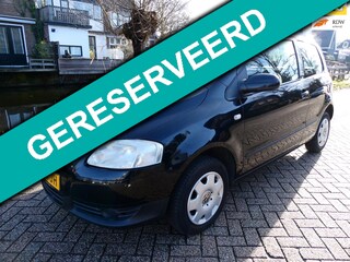 Volkswagen Fox 1.4i 75pk 4-Cilinder Stuurbekr. Voordelig rijden