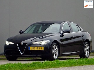 Alfa Romeo Giulia 2.0T 200PK SUPER /// Leer LED / FULL