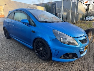 Opel Corsa 1.6-16V T OPC nurburg edition, mooie perfect rijdende auto, nwe apk, navi, cruise, elec pakket, xenon/led