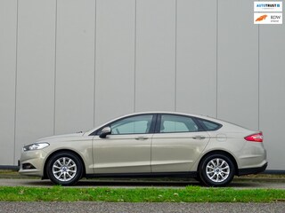 Ford Mondeo 1.5 Titanium /// Prachtig / Dealer-Oh