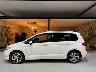 Volkswagen Touran 1.4 TSI Highline 7p Garantie Standkachel StoelVW Camera Carplay Adoptieve Cruise Navi Clima Led Rijklaar