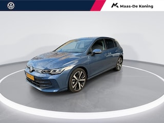 Volkswagen Golf 1.5 eHybrid 204pk DSG Life Edition · Camera · Keyless · Stuur- & Stoelverwarming · ACC · Apple/Android Car Play · Sfeerverlichting · Garantie t/m 12-06-2029 of 100.000km