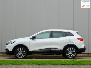 Renault Kadjar 1.2 TCe Bose // PEARL-WHITE / 19inch / LEER LED