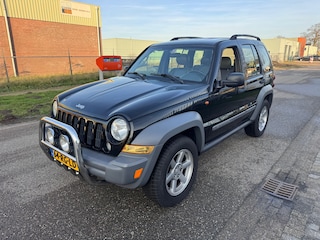 Jeep Cherokee 3.7i V6 Sport Plus 204PK AUTOMAAT 4x4! Airco l LEER l CRUISE l TREKHAAK l NETTE AUTO l KOOPJE!