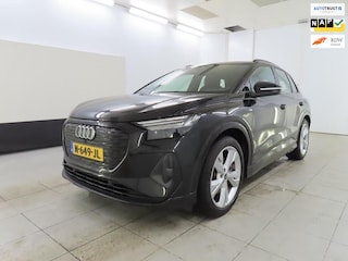 Audi Q4 40 S-LINE Competition 77 kWh l MATRIX l CAMERA l SFEER l ADAPT.CRUISE l CARPLAYORG.NL l DEALER OND