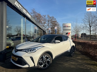 Toyota C-HR 1.8 Hybrid Executive, Bi-Tone , Navi, 4 seizoen banden, Trekhaak