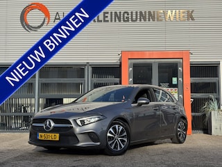 Mercedes-Benz A-klasse 180 Business Solution / Applecarplay Android Auto / Digital Cockpit / Stoelverwarming /