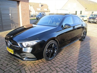 Mercedes-Benz A-klasse Limousine A 250 e 218pk 8G-DCT AMG-Line Nightpakket Pano 19Inch