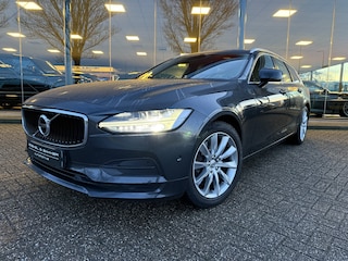 Volvo V90 2.0 T5 Momentum ** Panodak ** HUD ** Trekhaak ** Leer ** Winter-line ** Dealeronderhouden!! NAP!