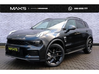 Lynk & Co 01 1.5 Plug-in Hybrid | Black Pack | Panoramadak | Achteruitrijcamera | 20" velgen | Adaptive cruise control | Navigatie | Apple Carplay / Android Auto | Stoelverwarming |