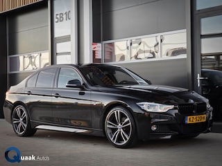 BMW 320i M-Sport | LED | TREKHAAK | CARPLAY | LEDER | DEALER OH. | SHADOWLINE
